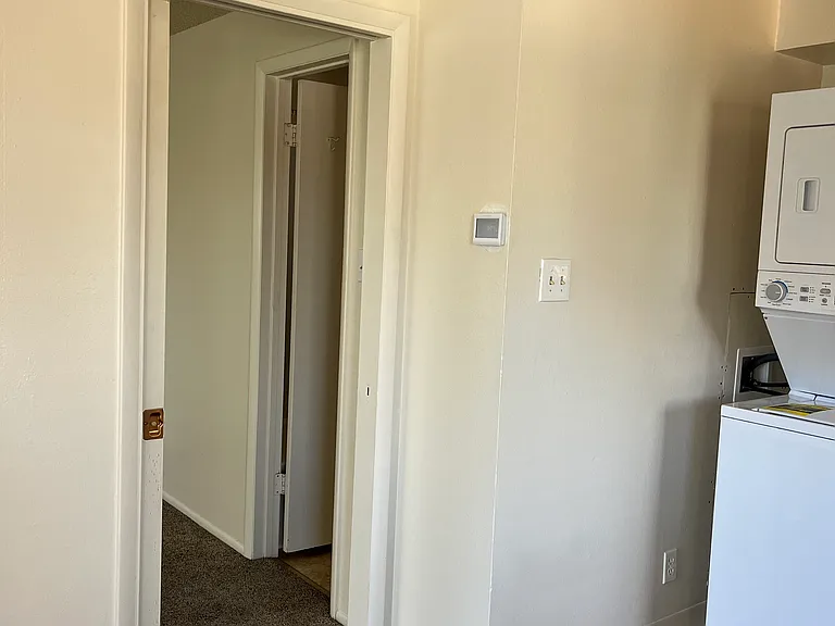 1352 Forest St — Photo 4