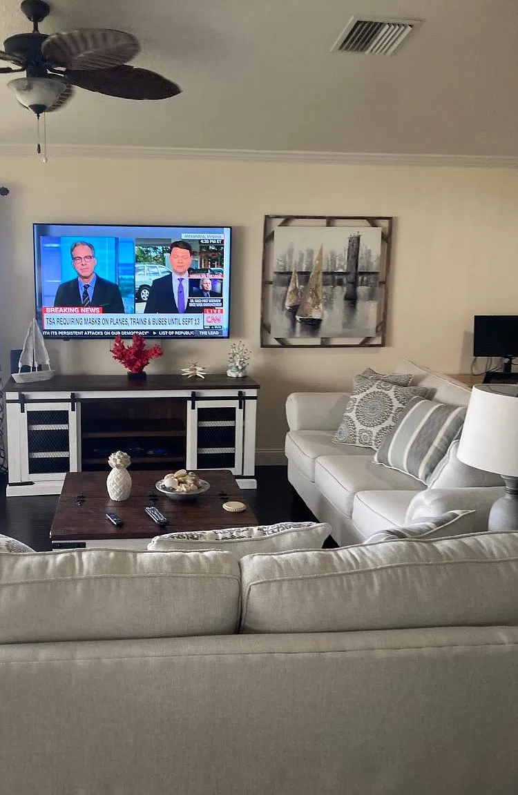 2 bed, 1023 sqft, $3,800 — Photo 4