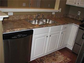 5th image of 1276 Grove Dr
