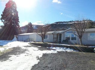 2830 W 10th St, The Dalles, OR 97058