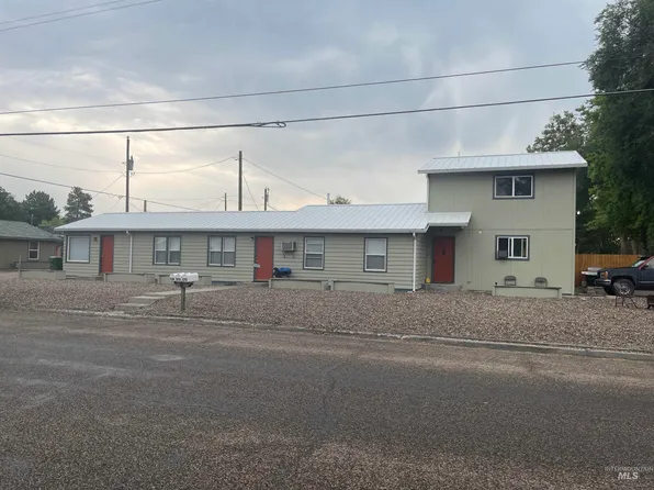 568 NW 2nd Ave, Ontario, OR 97914