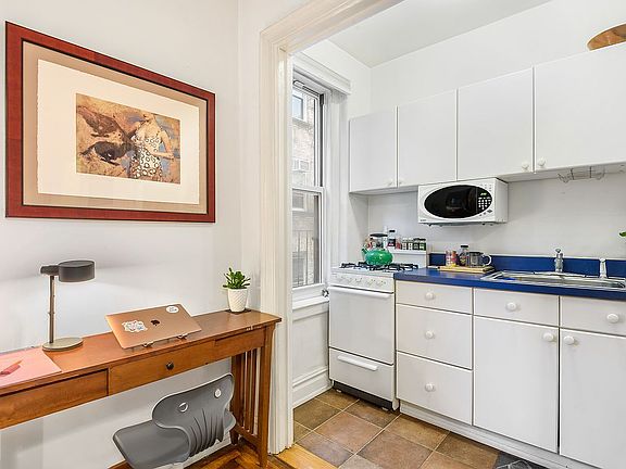 4th image of 59 Pineapple St APT 2J
