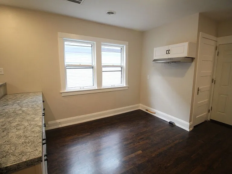 2161 N 48th St #UPPER — Photo 11