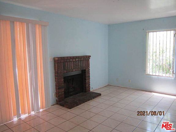 4th image of 14657 Nordhoff St Unit 8