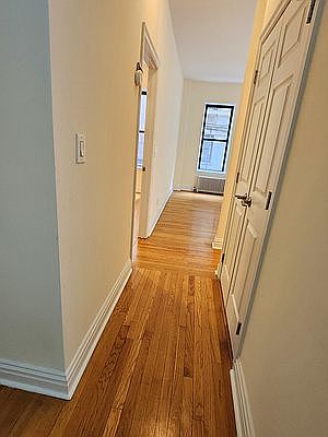 5th image of 206 W 106th St #9