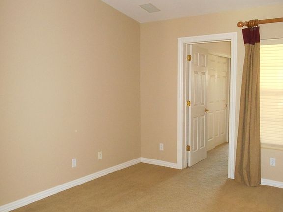 5th image of 4063 E Fairfield St