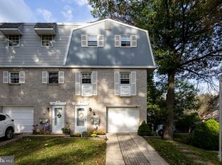 1270 Village Ln, Pottstown, PA 19464