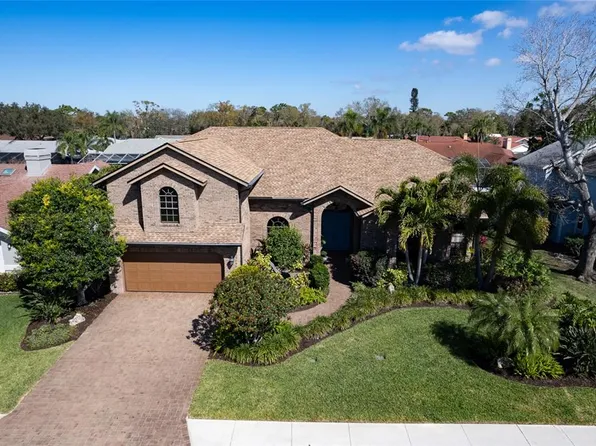 4688 Long Lake Dr, Sarasota, FL 34233