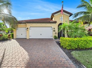 1488 Mockingbird Dr, Naples, FL 34120