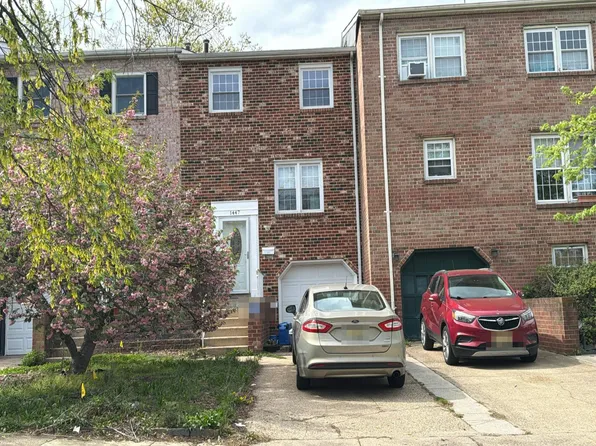 1447 Boxwood Dr, Blackwood, NJ 08012