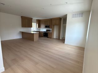 10155 Swinton Ave, North Hills, CA 91343