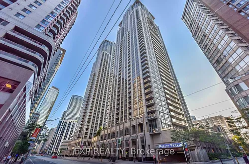 761 Bay St Photo 1