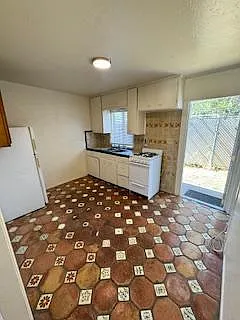 1303 N Columbus Blvd #C — Photo 8