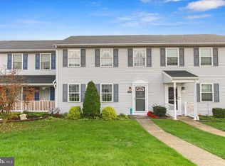 123 Country Ridge Dr, Red Lion, PA 17356