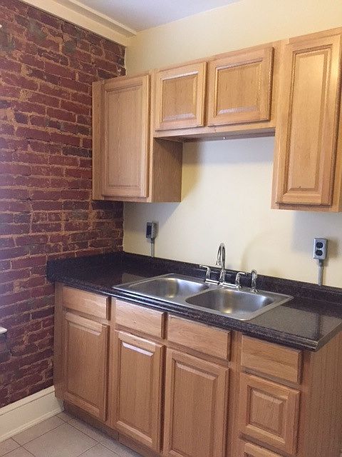 2nd image of 412 SW End Avenue # Fl 2nd