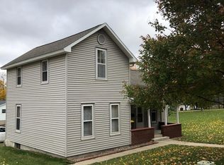 627 Hill St, Portland, MI