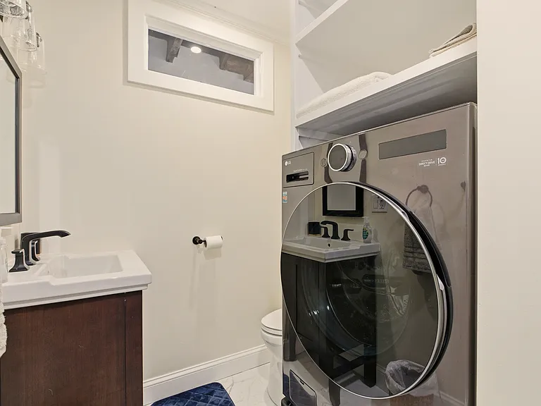 98 Kay St #4 — Photo 14
