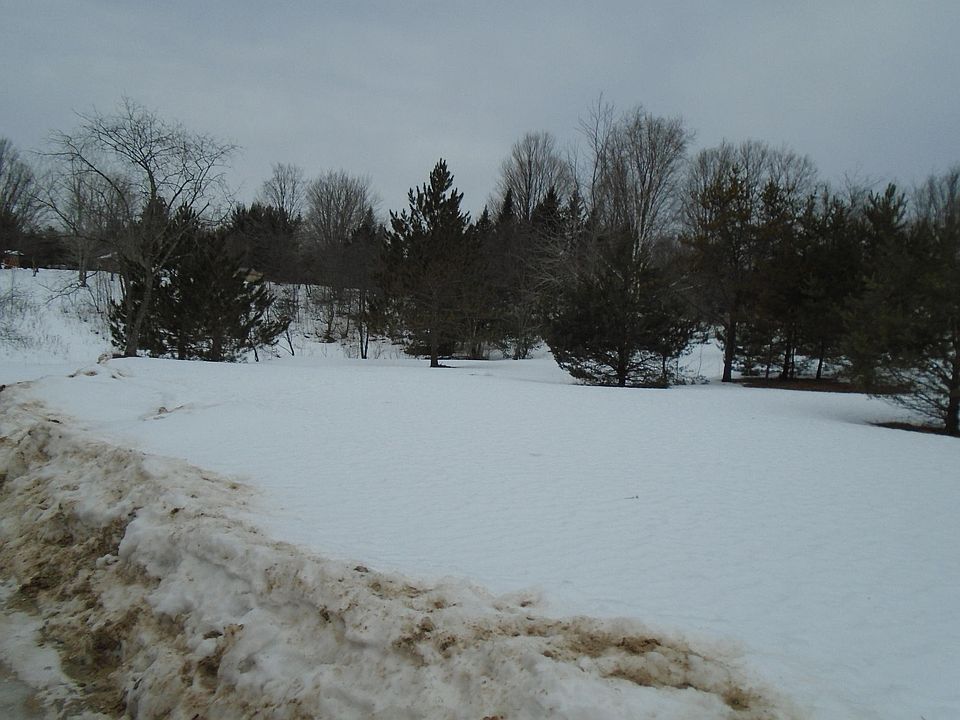 2nd image of 334 Reynard Dr #34-35