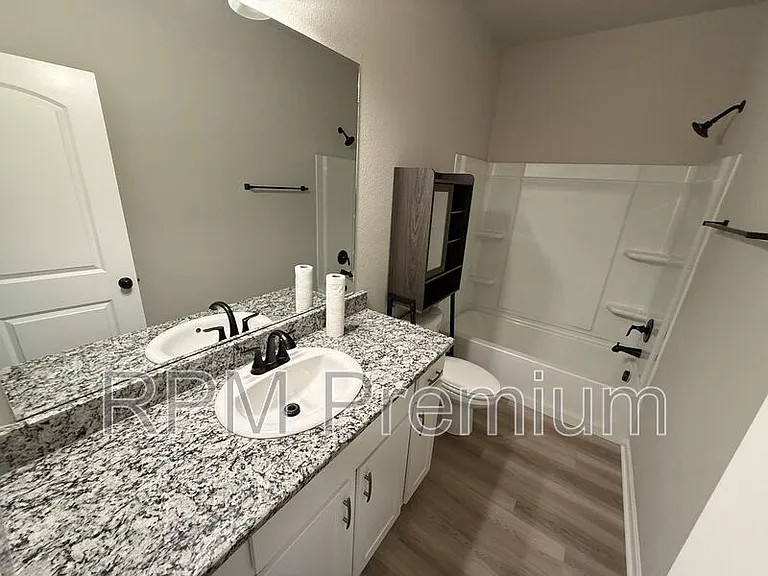 39500 Ridgeland Dr — Photo 15