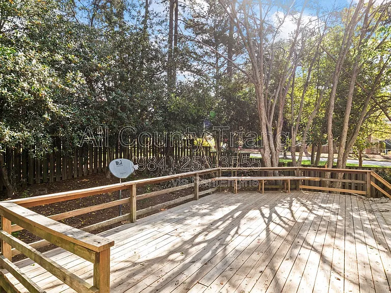 1619 Budwood Dr — Photo 29