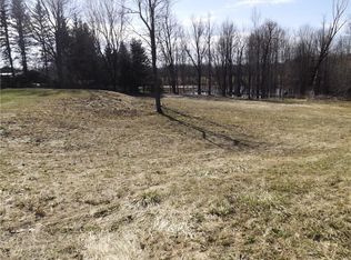 4233 Greenfield Dr, Marion, NY 14505