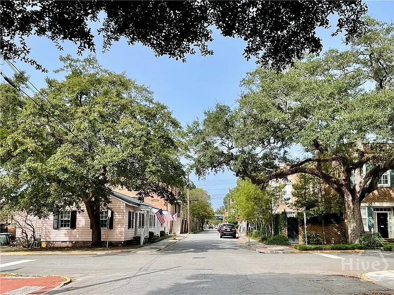 217 W Taylor St — Photo 22