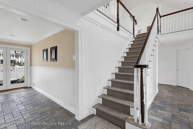 1081 Barnegat Ln — Photo 16