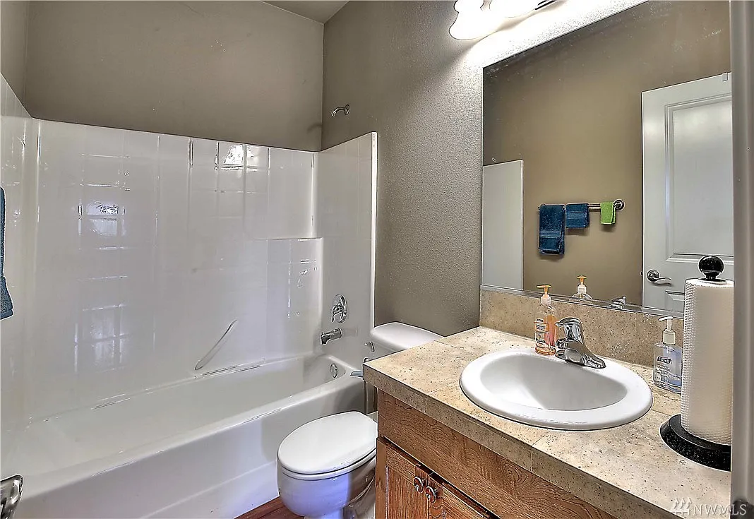 1242 S Mason Ave — Photo 2