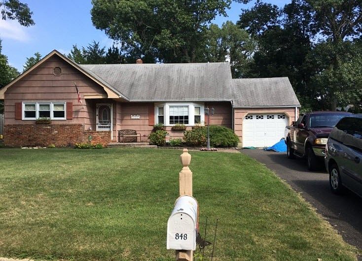 1st image of 848 Royal Ln