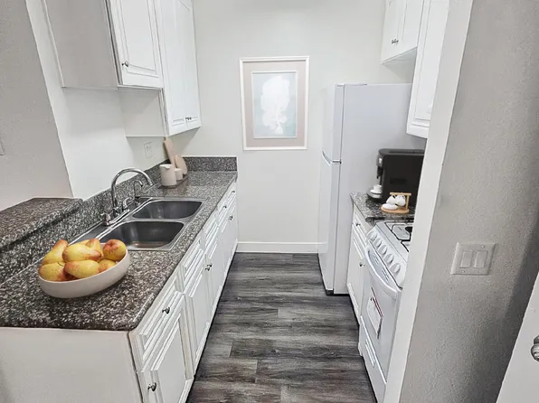 Leeward Place, 3056 Leeward Ave #Fa225d3d1, Los Angeles, CA 90005