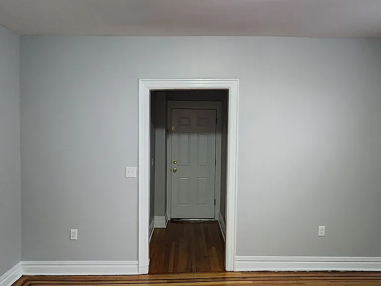 111 Garrison Avenue — Photo 3