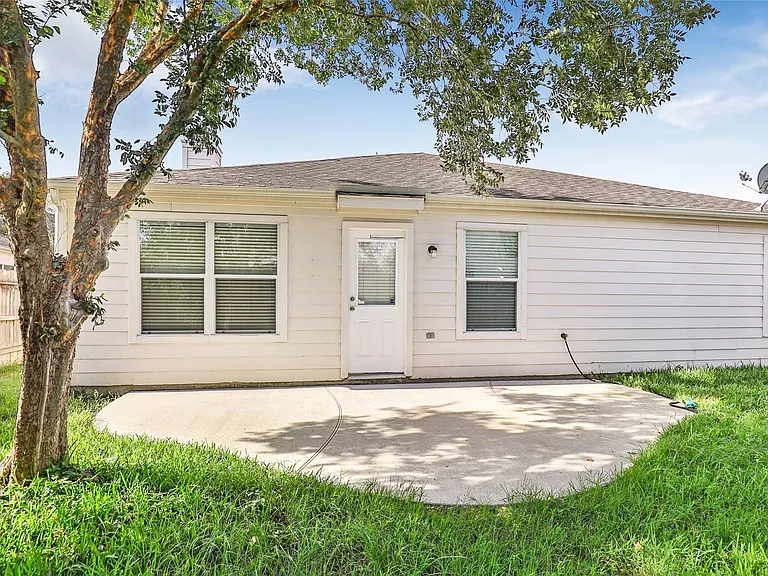 2822 Foster Hill Dr — Photo 26
