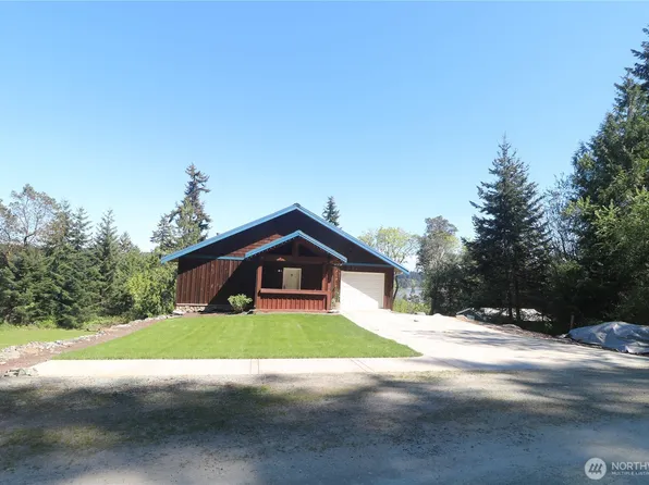 207 Triangle Cove Lane, Camano Island, WA 98282