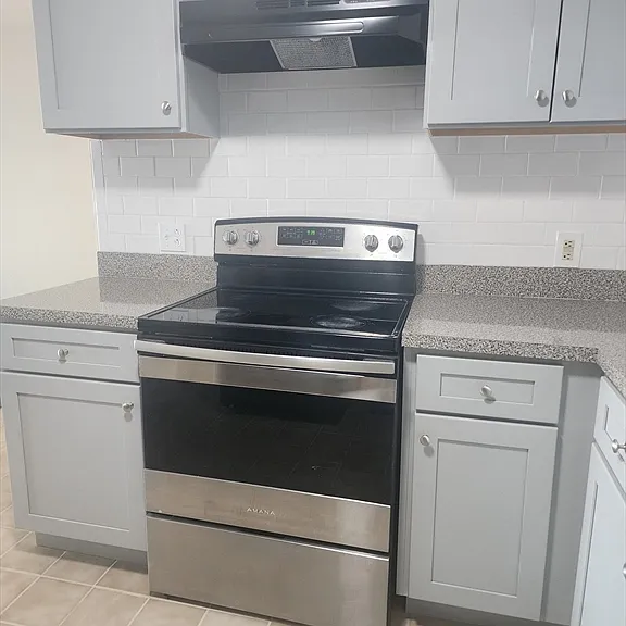 484 Western Ave #B4 — Photo 6
