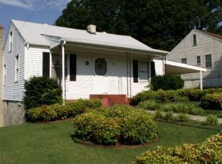 912 Banks Rd, Martinsville, VA 24112