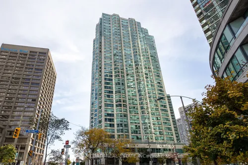 10 Yonge St #1404 Photo 1