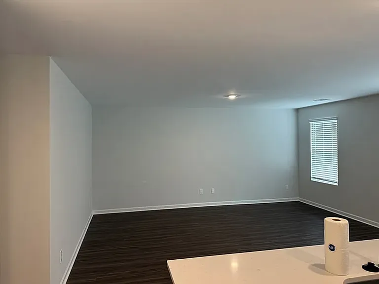 973 Lodgepole Ln — Photo 3