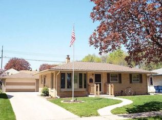 3259 S 89th St, Milwaukee, WI 53227