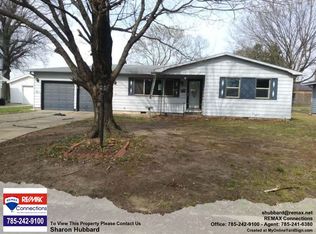 1023 S Lafayette Ave, Chanute, KS 66720