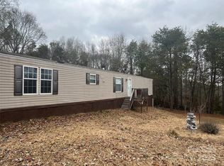 223 Green Acres Rd, Mooresboro, NC 28114