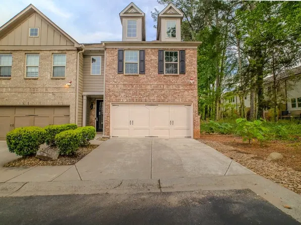 2303 Spicy Pine Dr, Lawrenceville, GA 30044