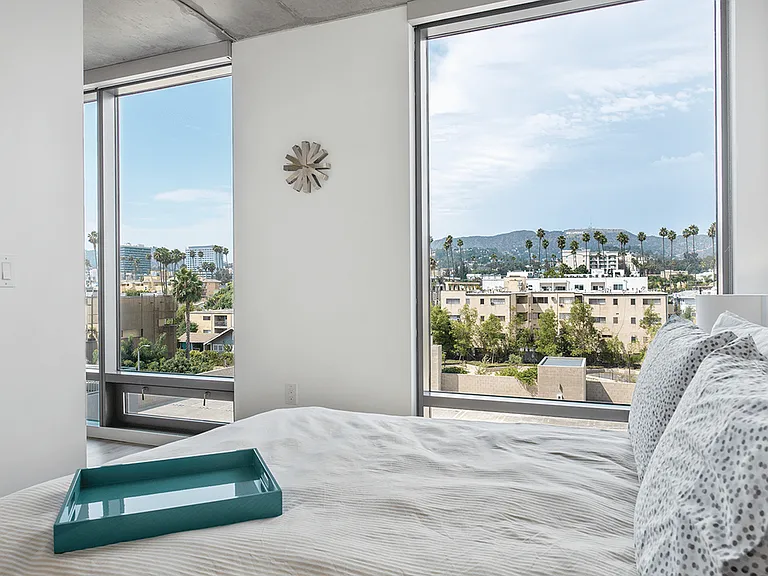 Hollywood Hills 1 Bedroom Model Home Bedroom