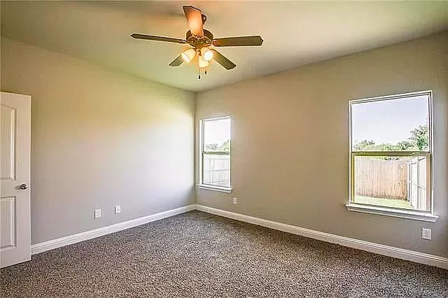 437 Canvas Ct — Photo 15