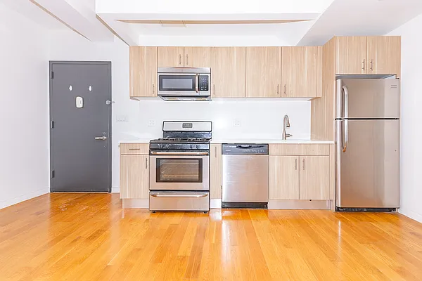 Rented by MySpaceNYC | media 2