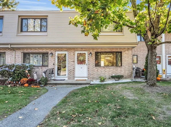 182 Farrwood Dr Unit 182, Haverhill, MA 01835