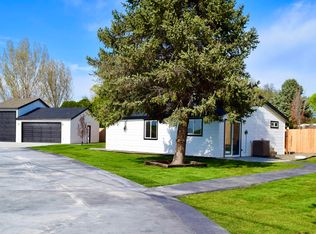 24902 Farmway Rd, Caldwell, ID 83607