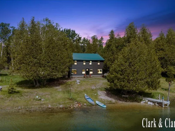 35965 S Humms Rd, Drummond Island, MI 49726