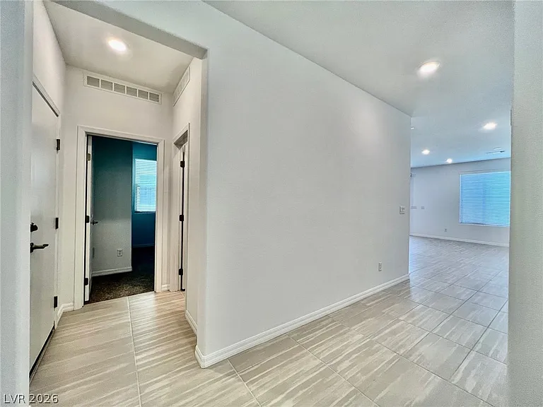 8003 Adelaide Hills St — Photo 15