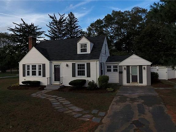 2nd image of 84 Rose Hill Dr