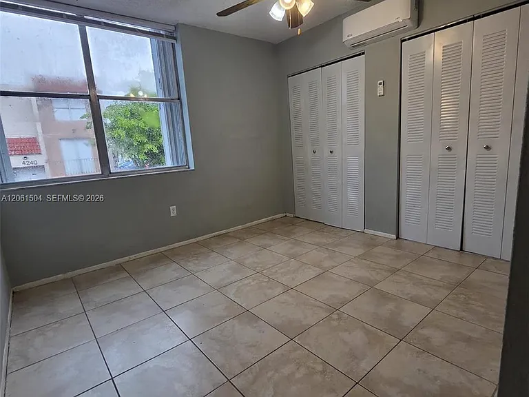 4241 W 10th Ln #7 — Photo 6
